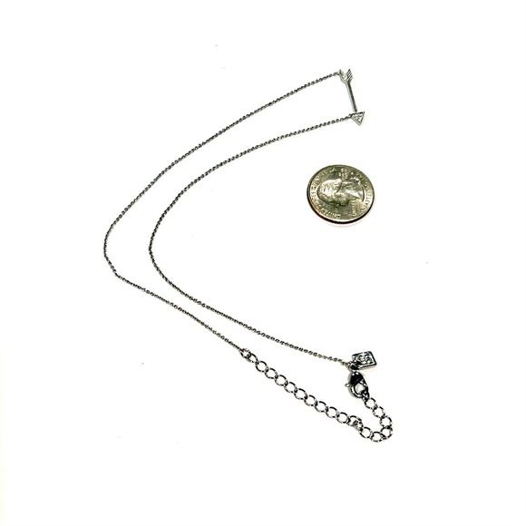 ☃️ 2/$18 Banana Republic Dainty Necklace Arrow Pendant - Picture 2 of 5